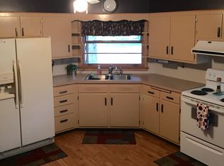 1209 Pike St, Peru, IL 61354