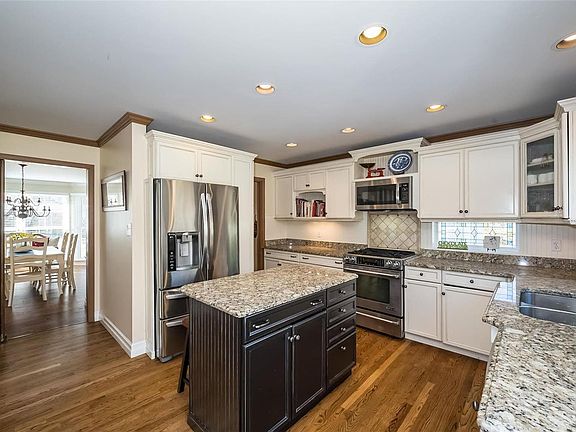 4th image of 12835 Topping Manor Dr