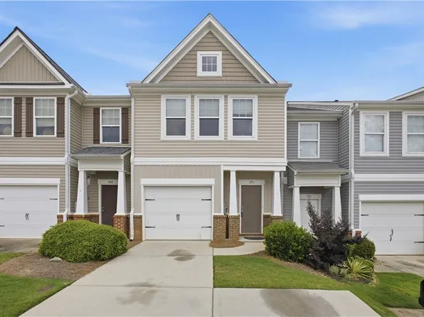 390 Turtle Creek Dr, Winder, GA 30680