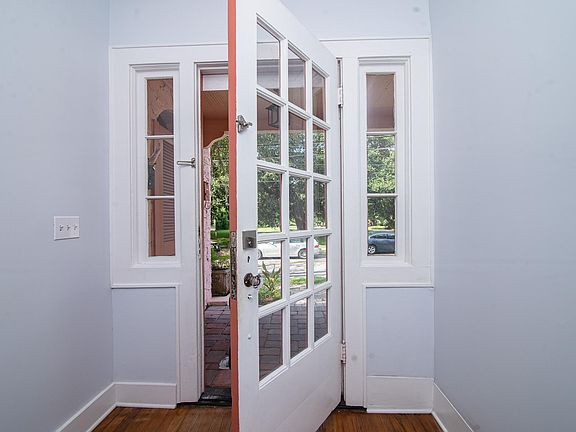 2nd image of 1507 Cherry St