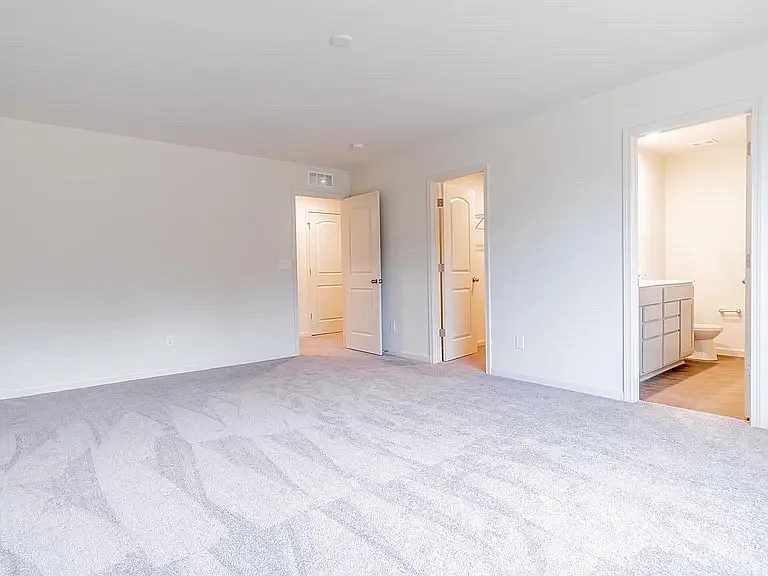 4003 White Pine Ln — Photo 17