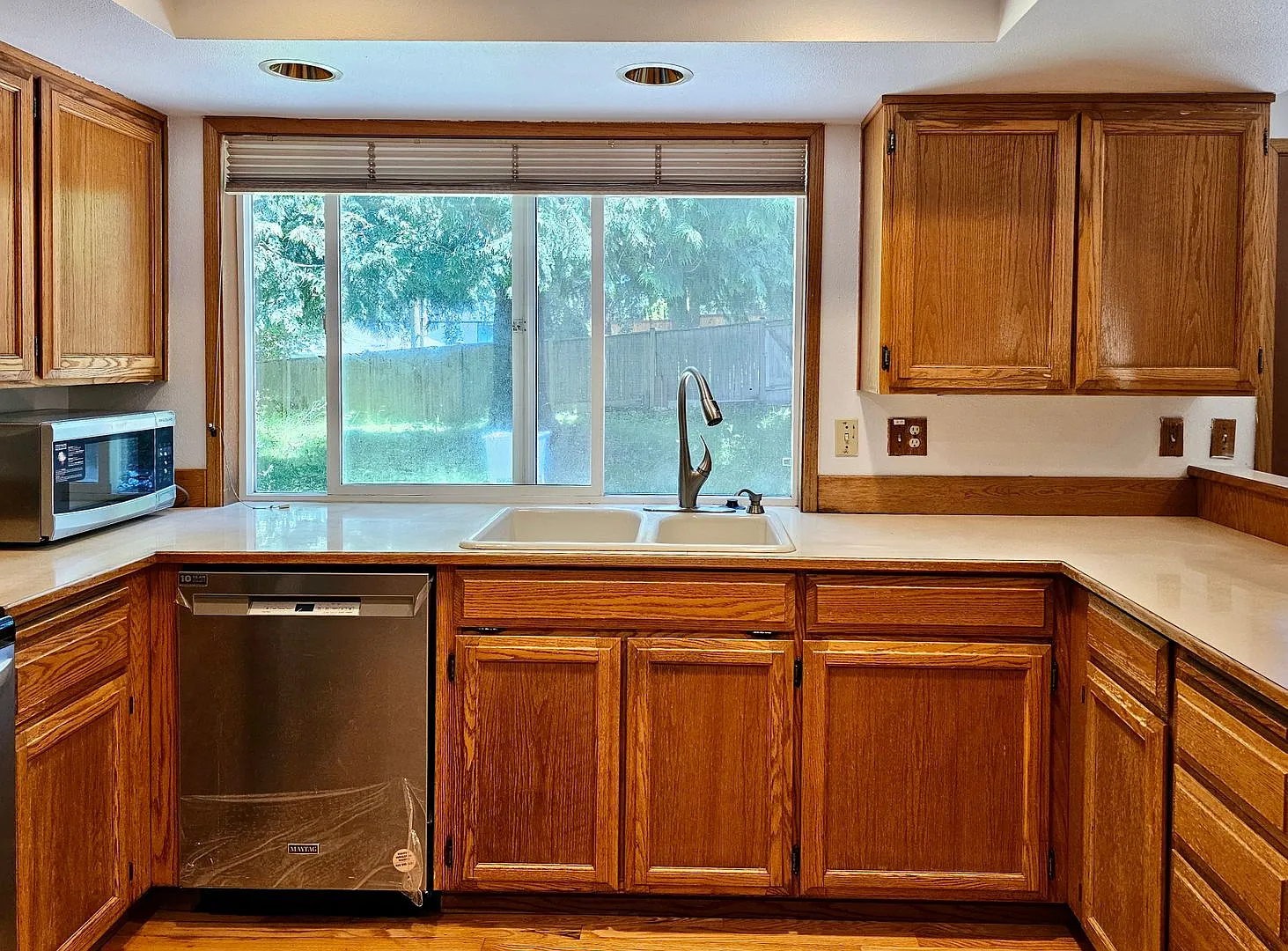 Charming Tamara Hills Home with 4B 2.25B — Photo 3