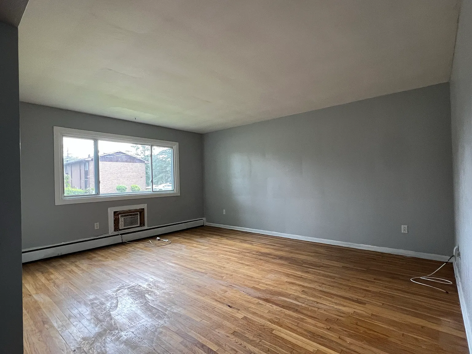 2 bed, 950 sqft, $1,150 — Photo 4