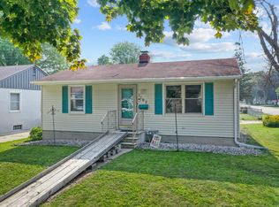 1102 Marshall Ave, Green Bay, WI 54303