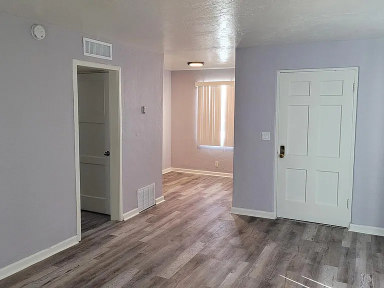 2026 N Tucson Blvd — Photo 5