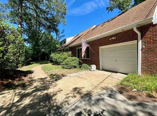 2364 S Wolfsnare Dr, Virginia Beach, VA 23454
