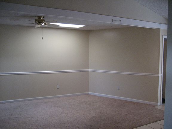 Spacious living room