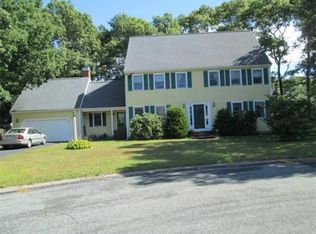 24 Hampton Ct, East Walpole, MA 02032