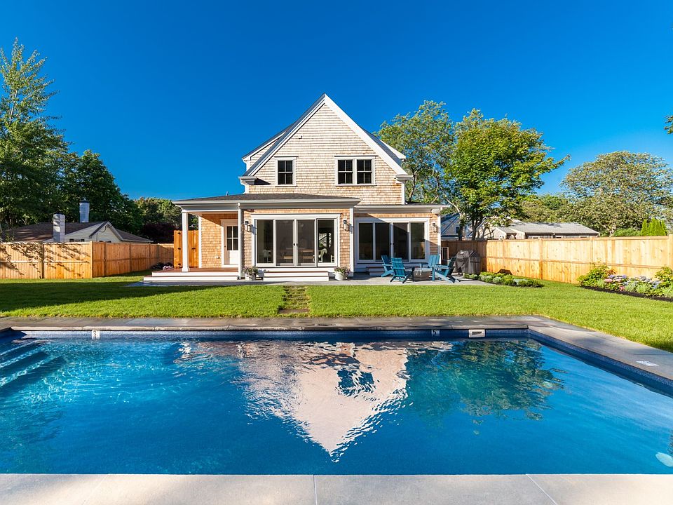 1st image of 38 Pinehurst Rd