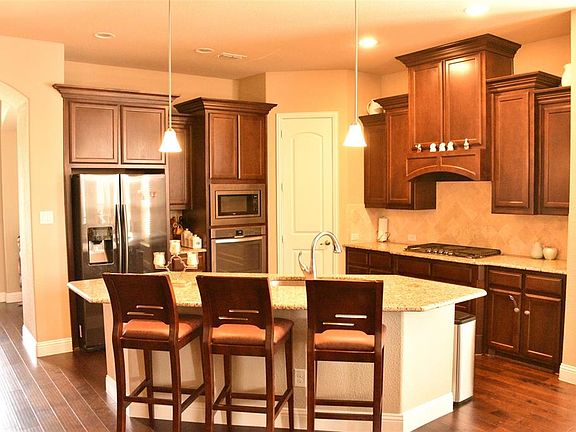 4th image of 1804 Brown Stone Dr