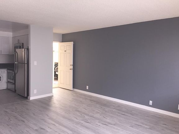 4th image of 2427 4th St APT 107