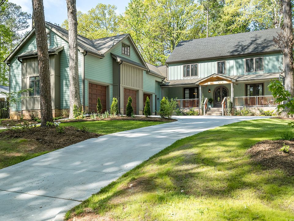 1st image of 132 Bruce Dr