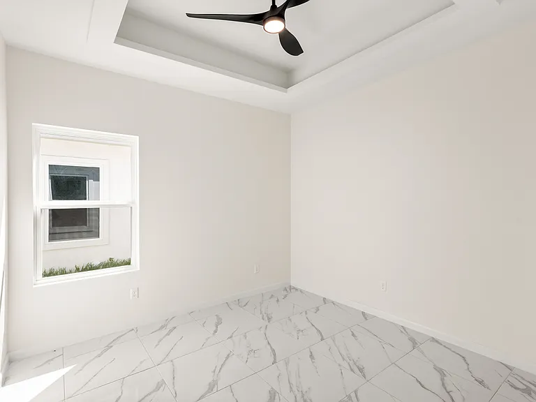504 N Emerald Ave #2 — Photo 8