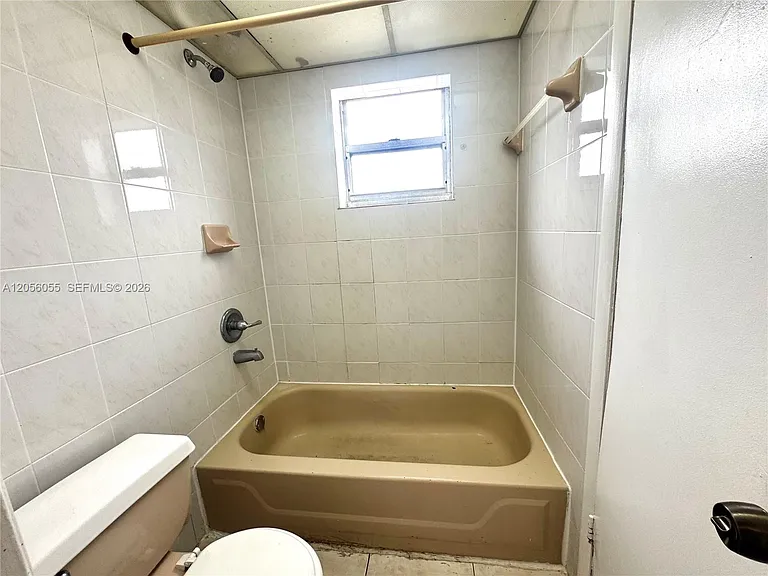 888 NE 132nd St #207 — Photo 10