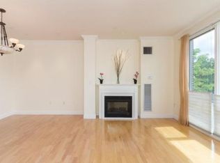1 Warren St APT 103, Boston, MA 02129