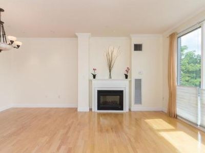 1 Warren St APT 103, Boston, MA, 02129