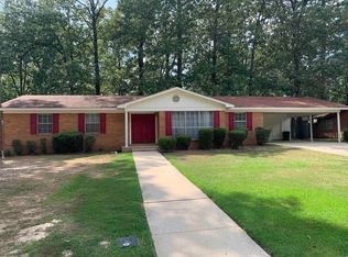 713 Green Acres Dr, Fordyce, AR 71742