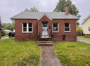 3885 Glenwood Rd, Cleveland Heights, OH 44121