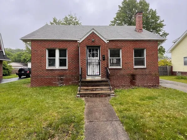 3885 Glenwood Rd, Cleveland Heights, OH 44121