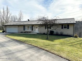 34 Dogwood Ln, Williamsport, PA 17701