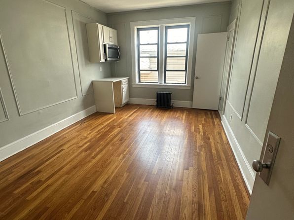 1144 E Grand St #301