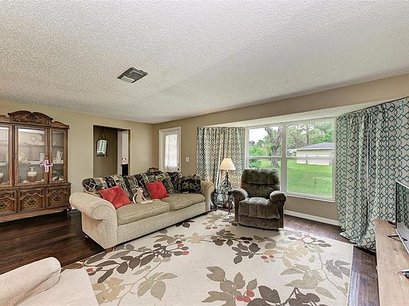 4th image of 3409 22nd Street Ct W