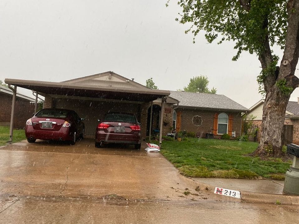 1st image of 213 Cherokee Dr