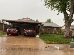 213 Cherokee Dr, Yukon, OK 73099