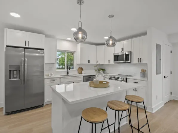 329 N Marion St, Cardington, OH 43315