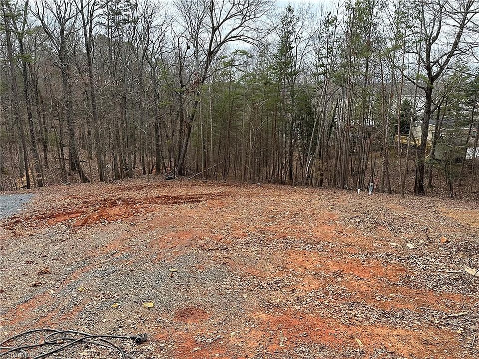 1st image of 123 Deerfield Ln