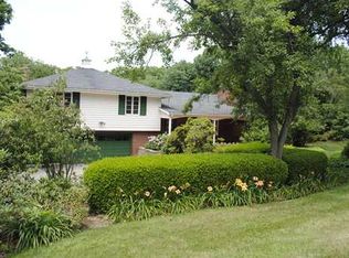 620 Berkshire Dr, Pittsburgh, PA 15215