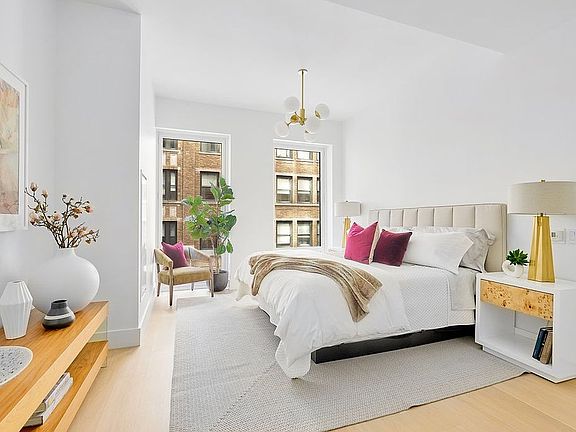 3rd image of 15 W 61st St #4O