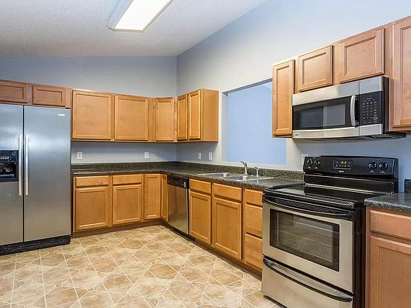 2nd image of 3316 Sweet Pine Way #32