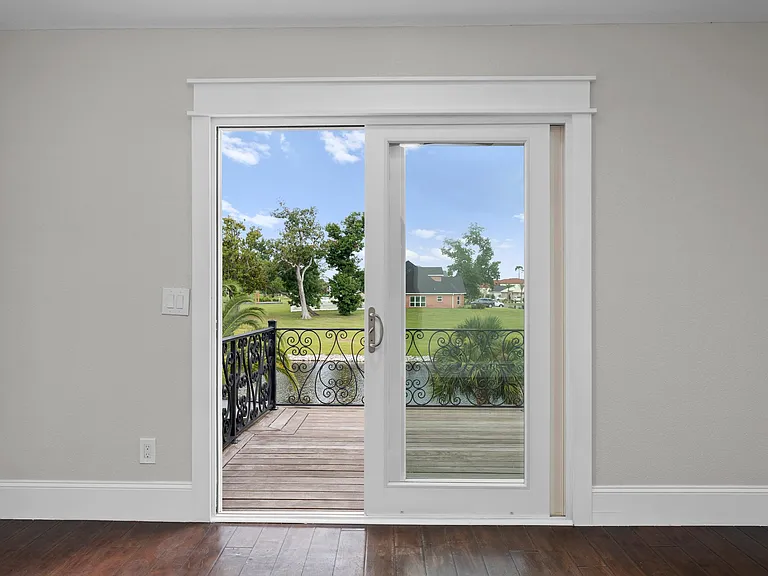 2407 Country Club Dr — Photo 8