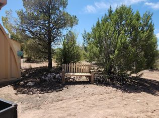13 N Cattle Dr, Ash Fork, AZ 86320