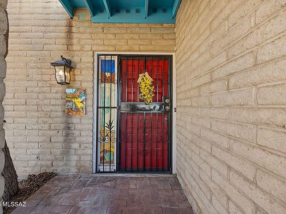 4th image of 8730 N Placita De Reynaga