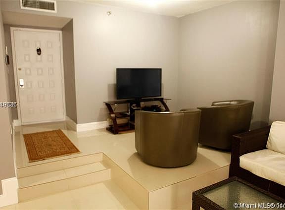 3rd image of 6061 Collins Ave APT 4B