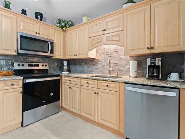 45 Folly Field Rd APT 13K, Hilton Head Island, SC 29928