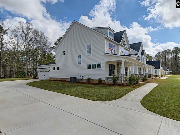 2nd image of 138 Clubside Dr