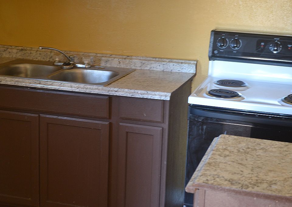 1st image of 1635 Vicksburg Ave #1