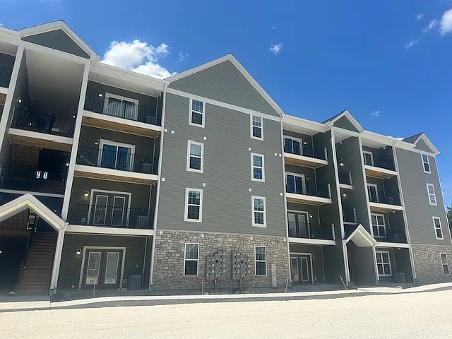 building 1025