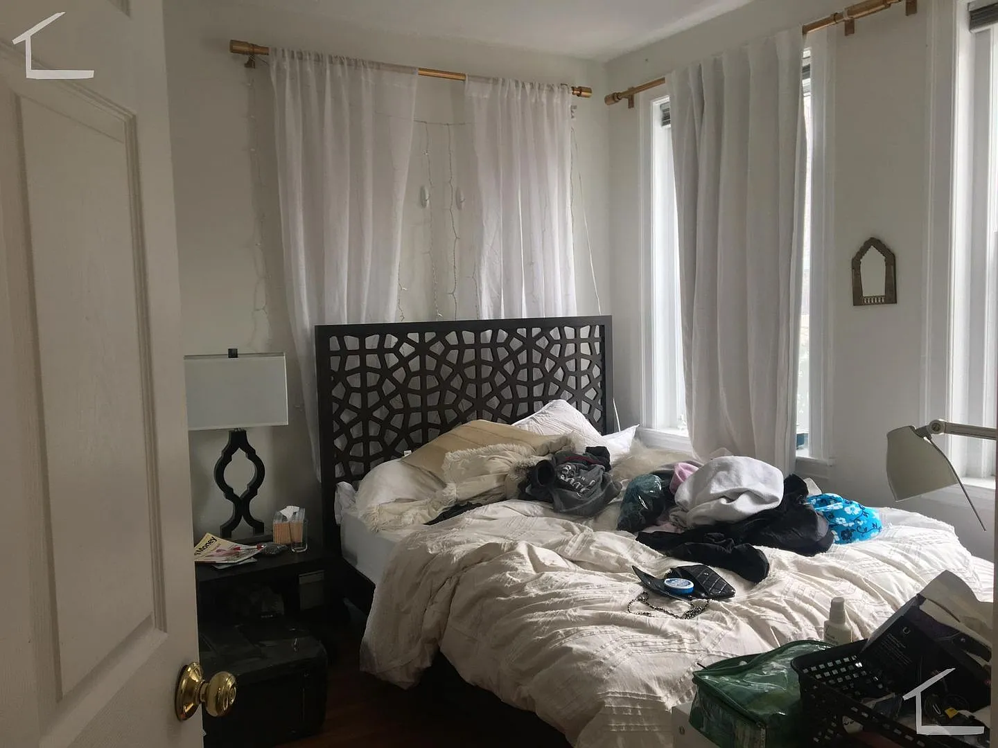 Desirable BU Location. Walk to School. Spacious Unit. Central Heat/AC, Laundry on a Site, Parking... — Photo 3