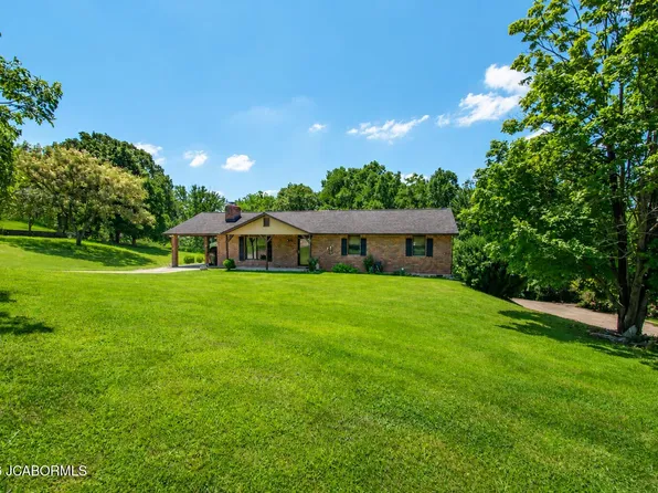 7820 Karen Dr, Jefferson City, MO 65101