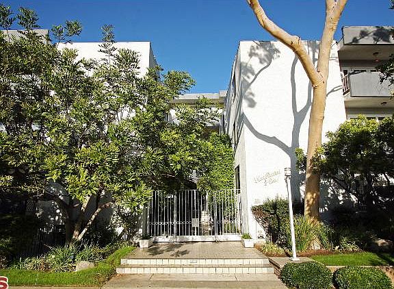 2nd image of 901 10th St APT 305