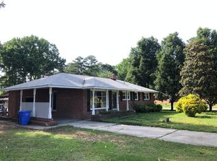 853 Shannon Dr, Fayetteville, NC 28303