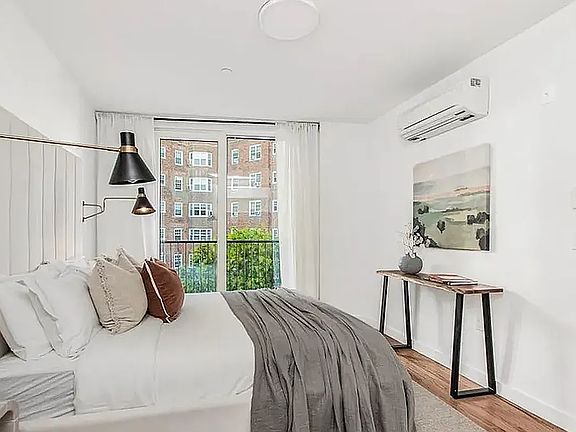 3rd image of 217 Cabrini Blvd Unit 3B