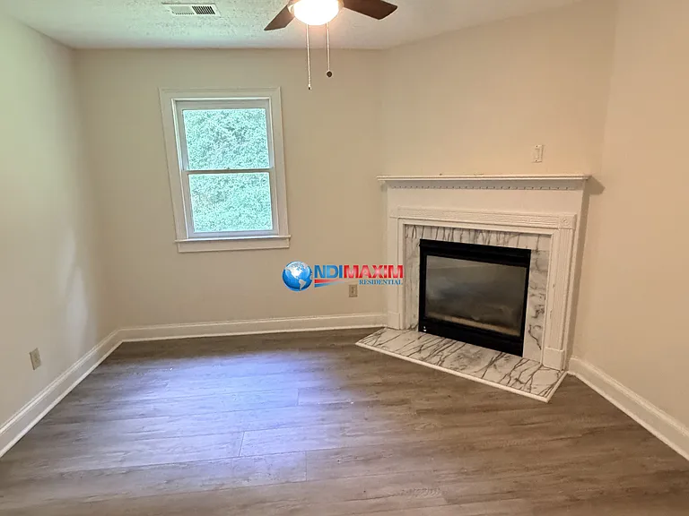 4520 Riverwood Cir — Photo 4
