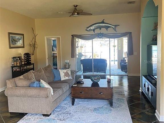 5th image of 6754 Englelake Dr