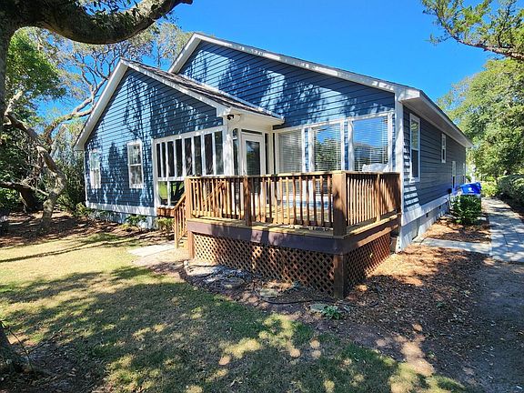 4th image of 135 Fairway Drive