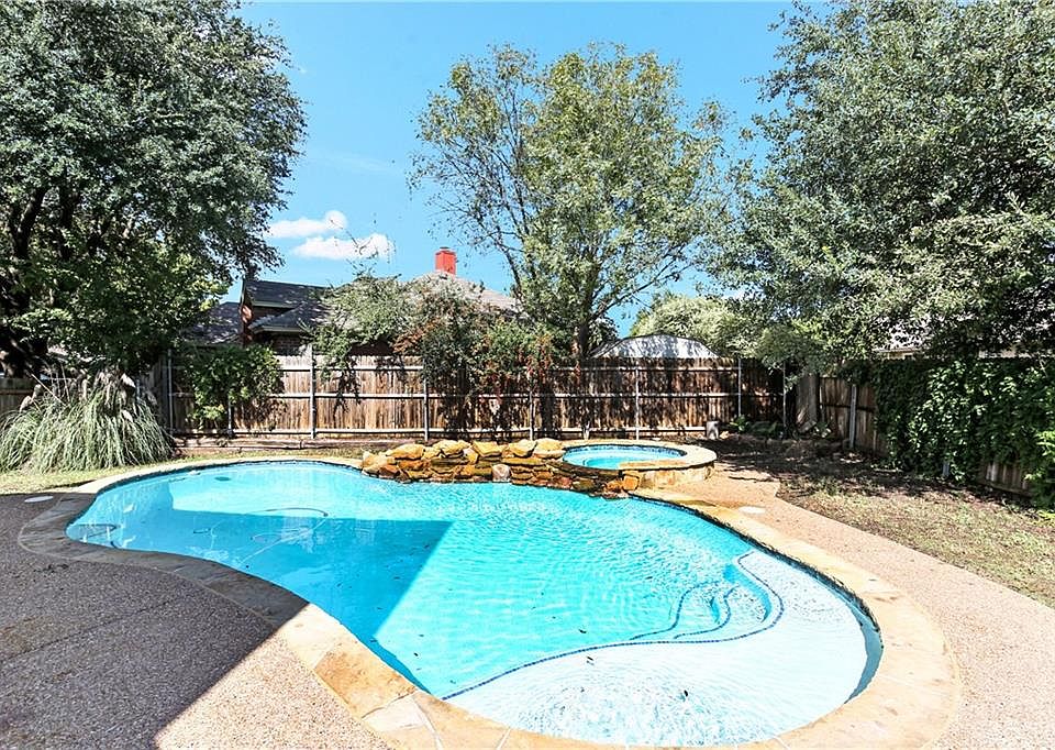 1st image of 7825 Pasteur Ct